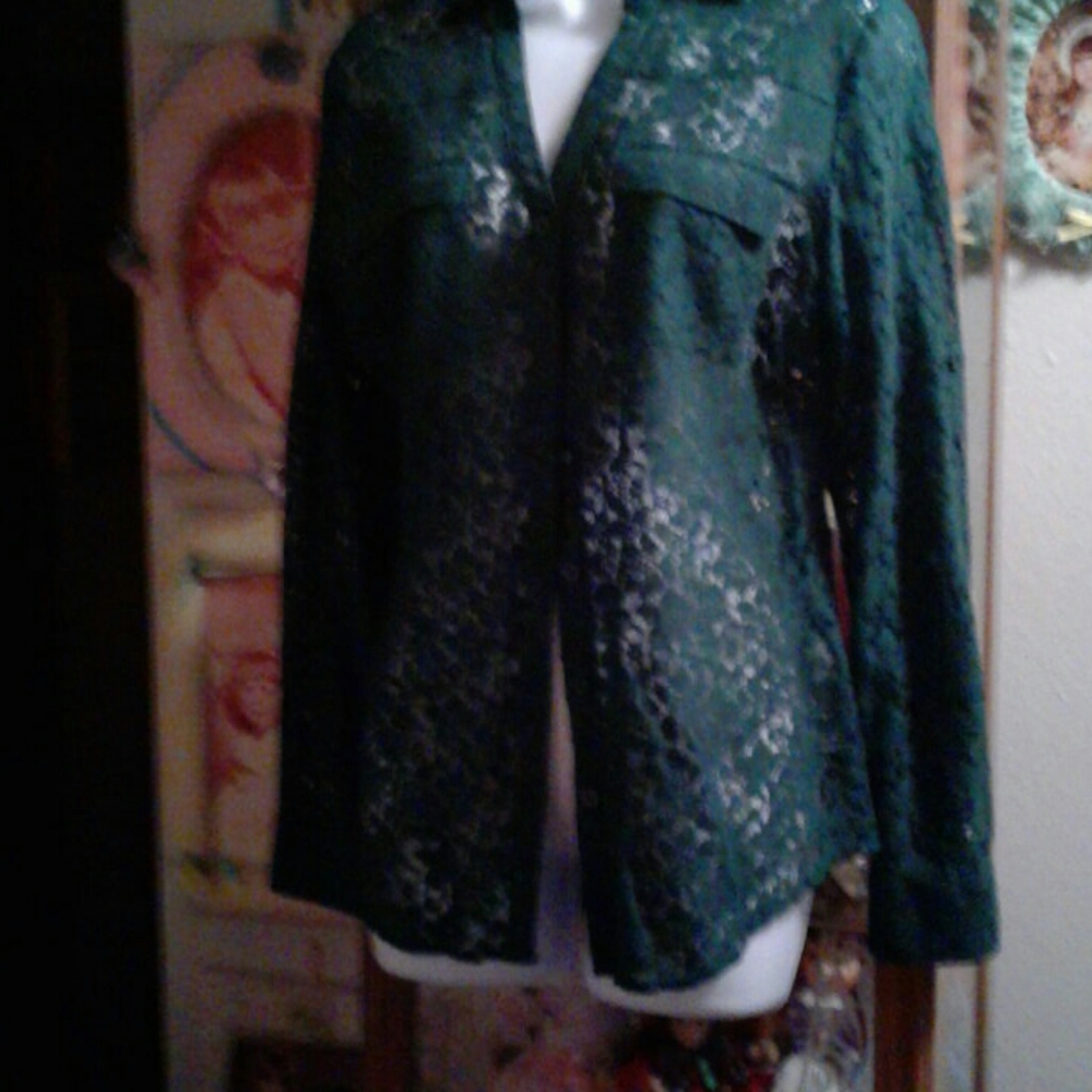 NWOT, Sexy,Green,Floral Lace,Semi-Transparent,Blouse with Matching Lace Cami🌹⚘️